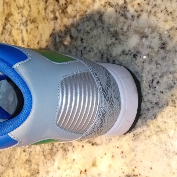 Troop - Picture 4 of 8